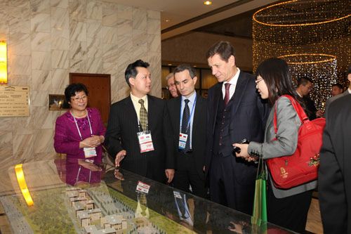 ����˹��������Ʒ��Ӳ�������չ̨